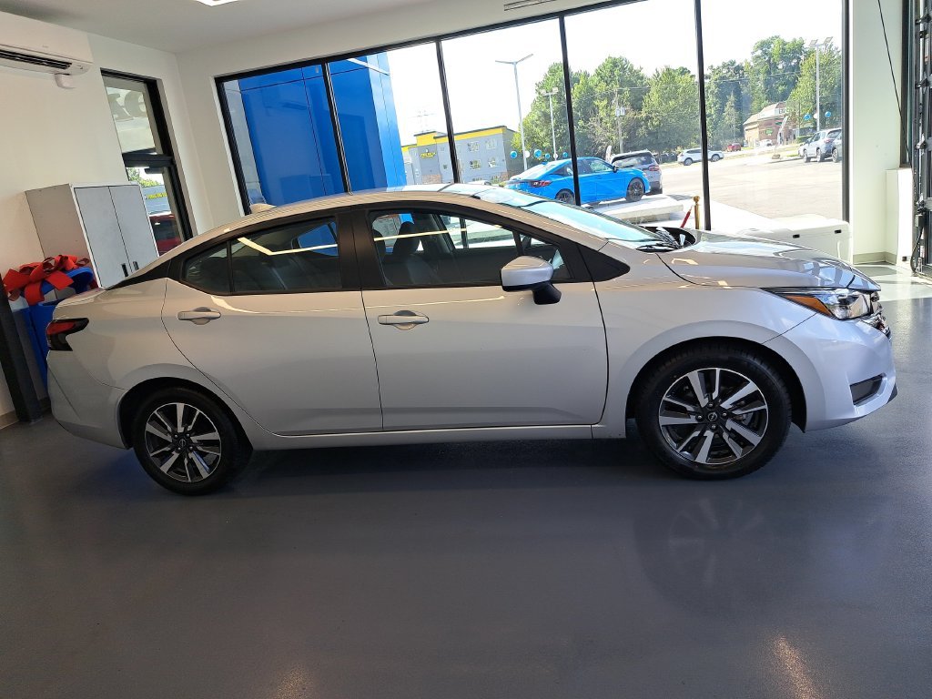 Used 2025 Silver Nissan 1.6 SV image 13
