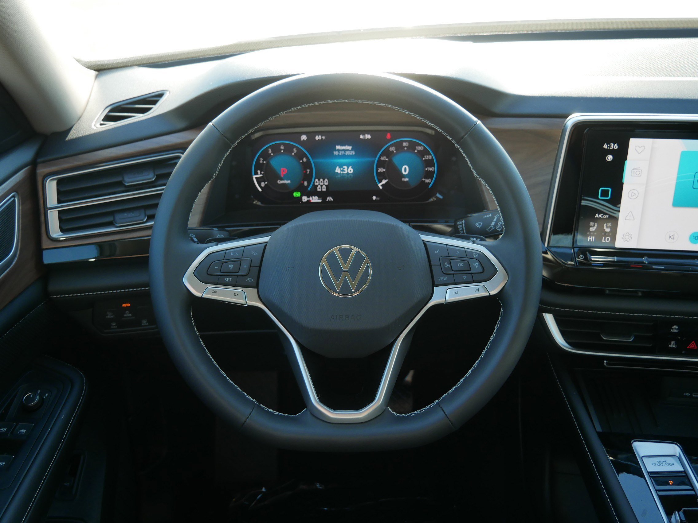 2026 Volkswagen Atlas SE w/Tech - Photo 12