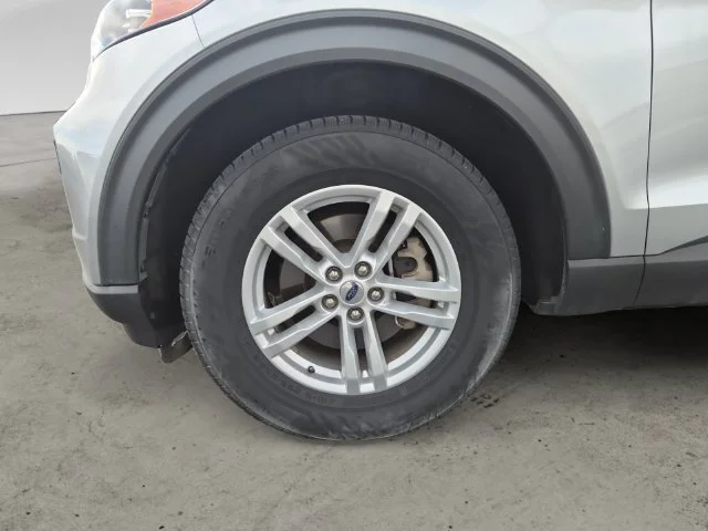 Used 2022 Silver Metallic Ford XLT image 9
