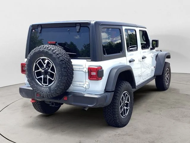 Used 2025 Bright White Clearcoat Jeep Rubicon image 5