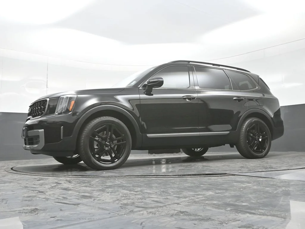 Used 2023 Black Kia SX-Prestige X-Line image 27