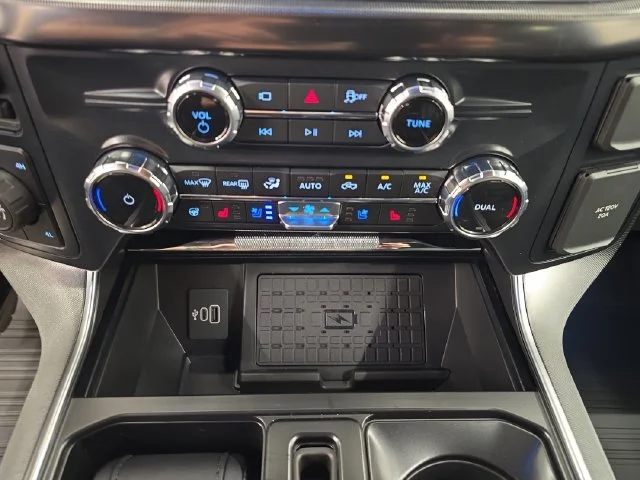 New 2026 Agate Black Metallic Ford Platinum® image 32