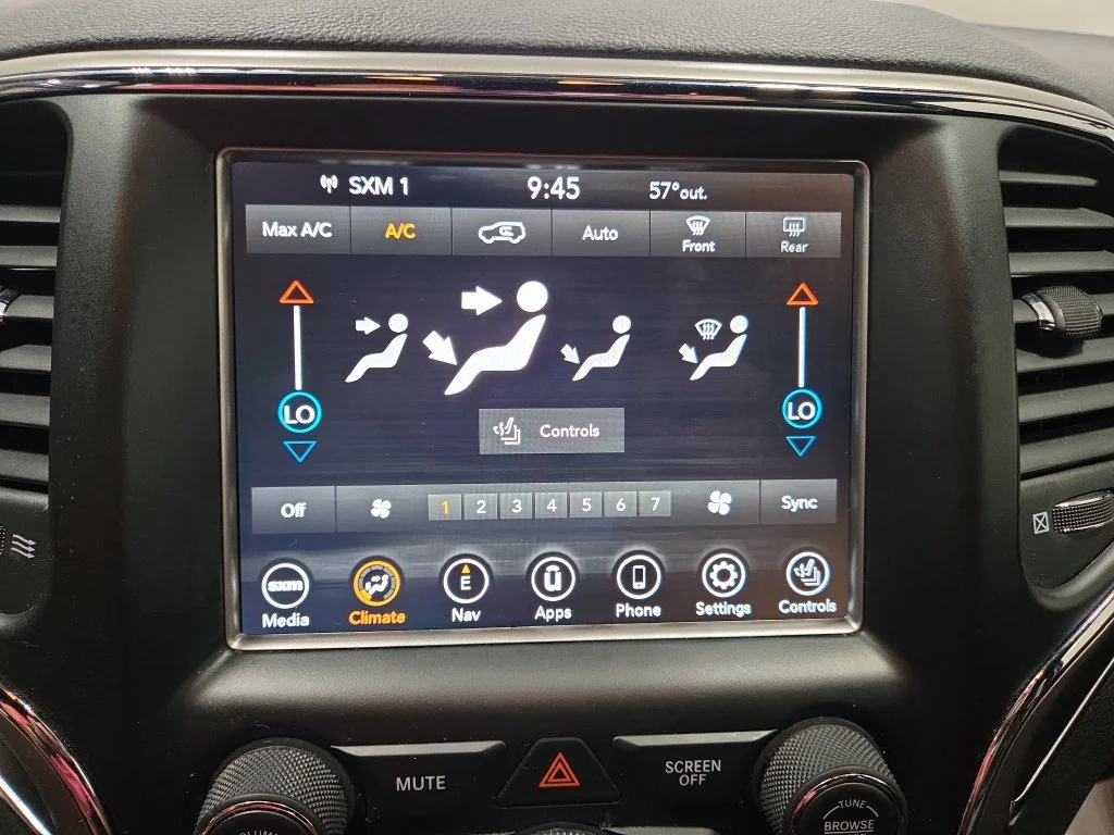 Used 2018 Black Jeep Limited image 42