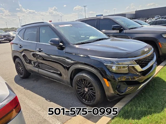 Used 2022 Black Kia EX image 5
