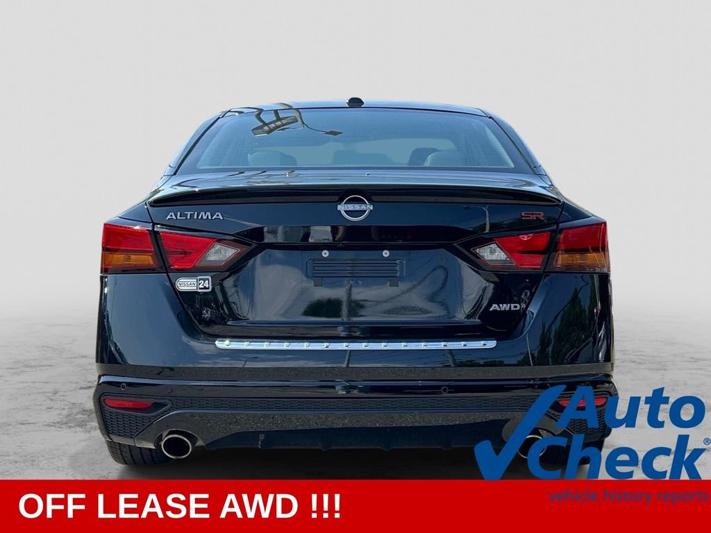 Used 2023 Black Nissan 2.5 SR image 6