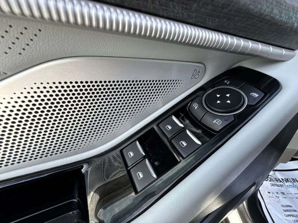 Used 2025 White Ford Platinum image 13