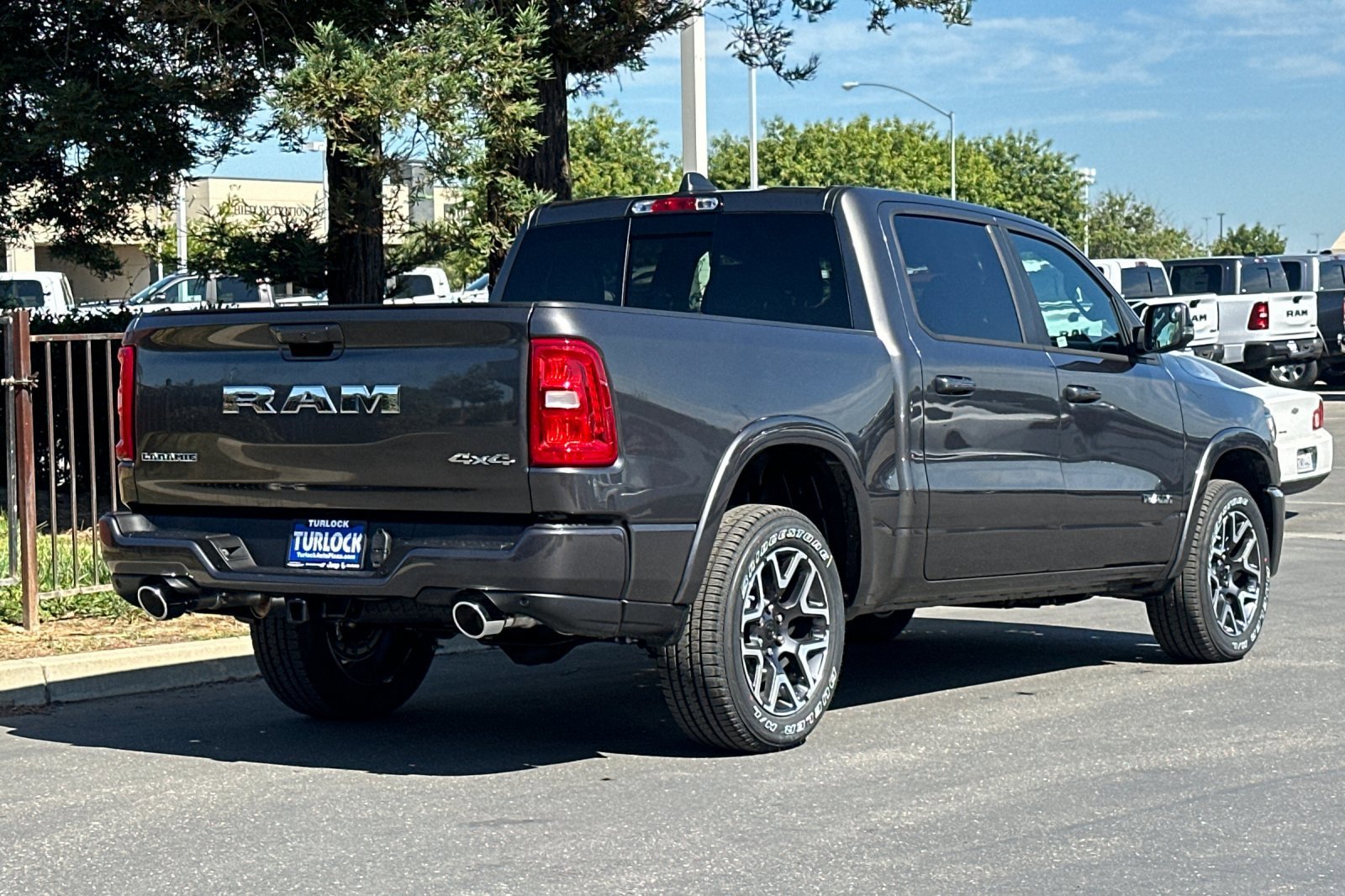 2026 RAM 1500 Laramie - Photo 4