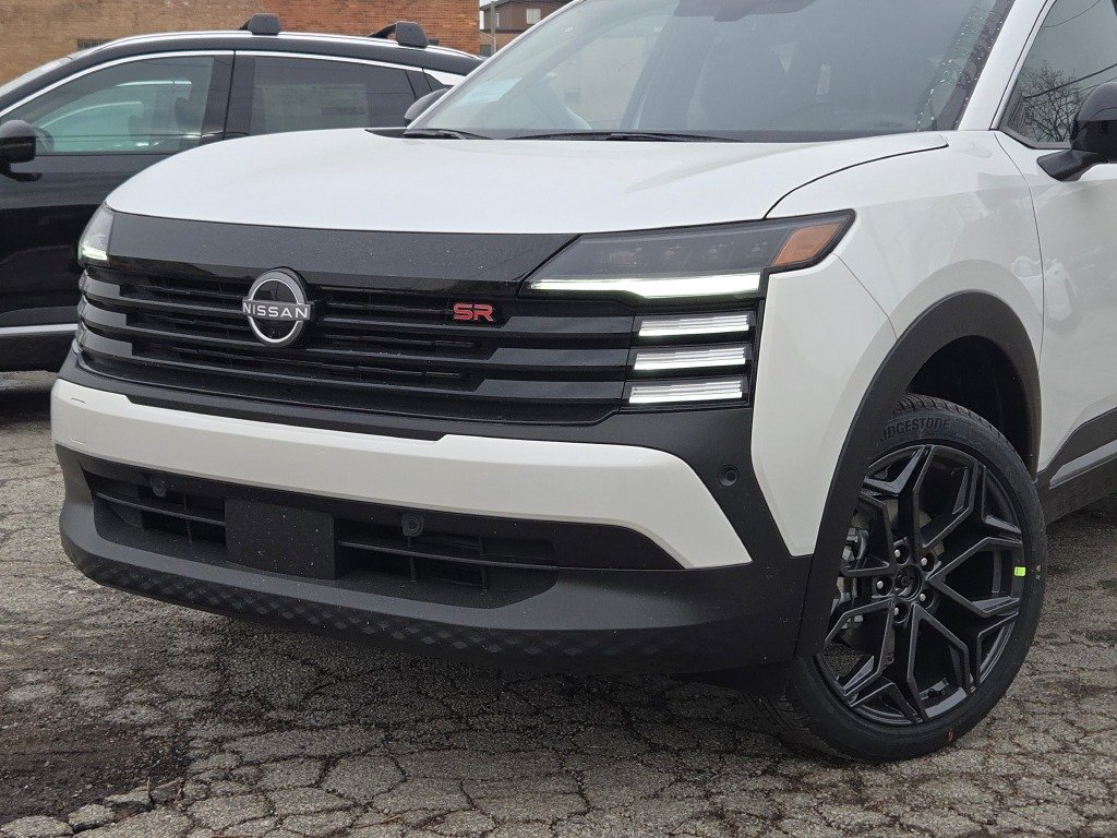 New 2026 White Nissan SR image 2