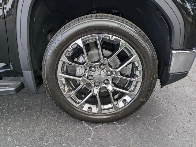 2026 GMC Sierra 1500 SLT - Photo 11