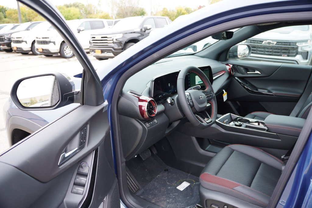 2027 Chevrolet Equinox RS - Photo 10