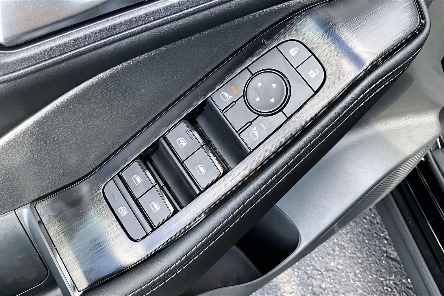 New 2026 Super Black Nissan SV image 20