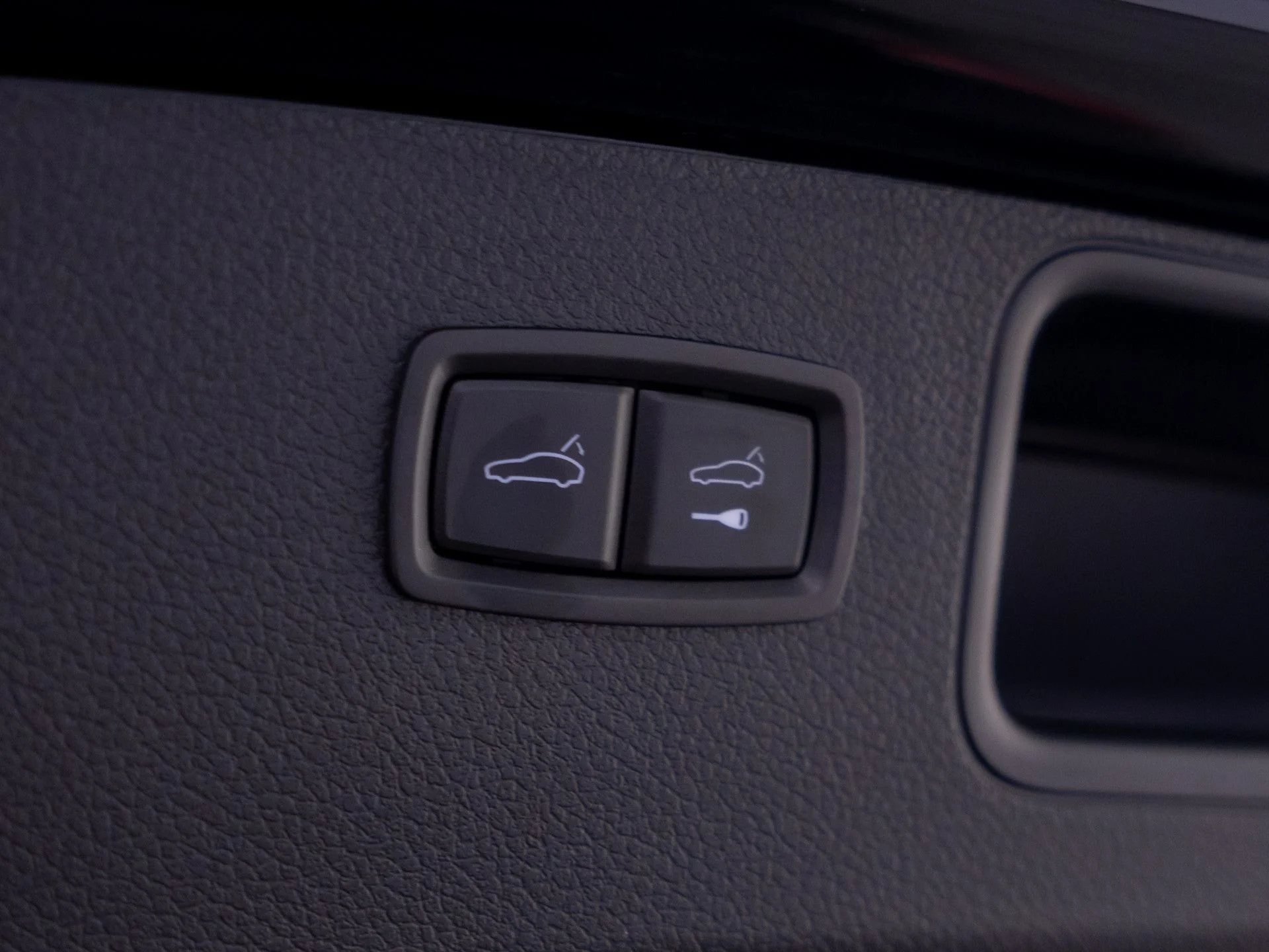 Used 2019 Black Porsche S image 33