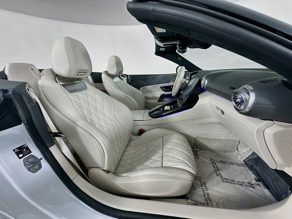 New 2027 MANUFAKTUR Moonlight White Metallic Mercedes-Benz SL 63 AMG® image 28