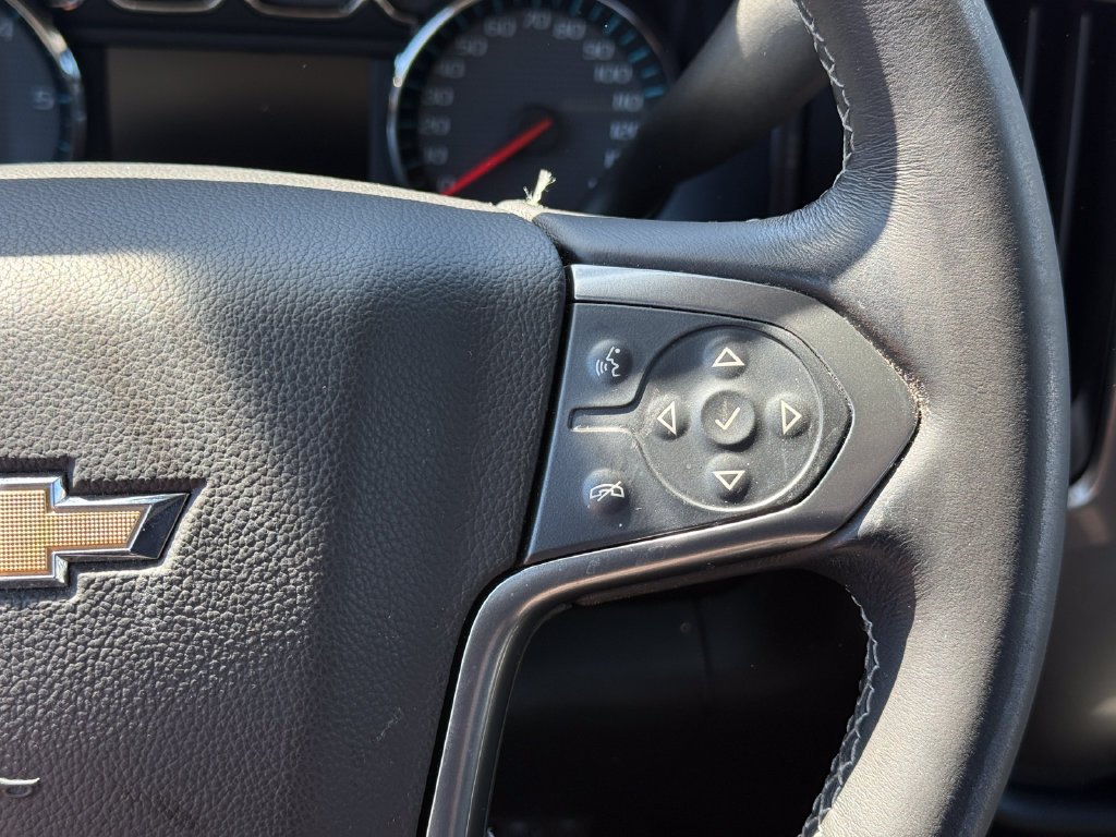 Used 2015 SILVER ICE METALLIC Chevrolet LT image 29