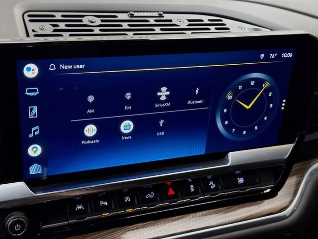 Used 2022 White Chevrolet LT Trail Boss image 14