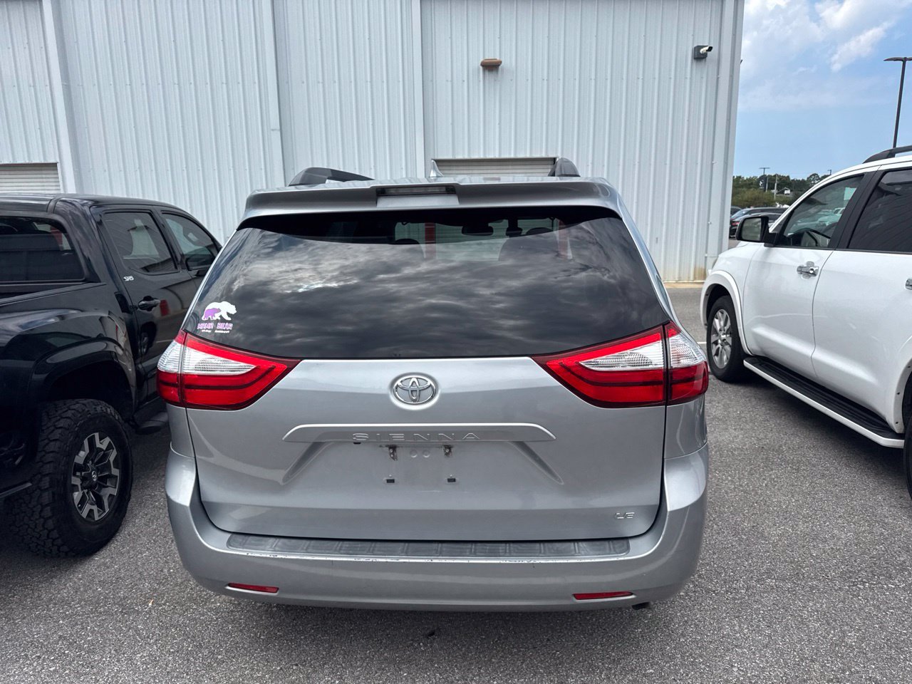 Used 2018 Silver Toyota LE image 8