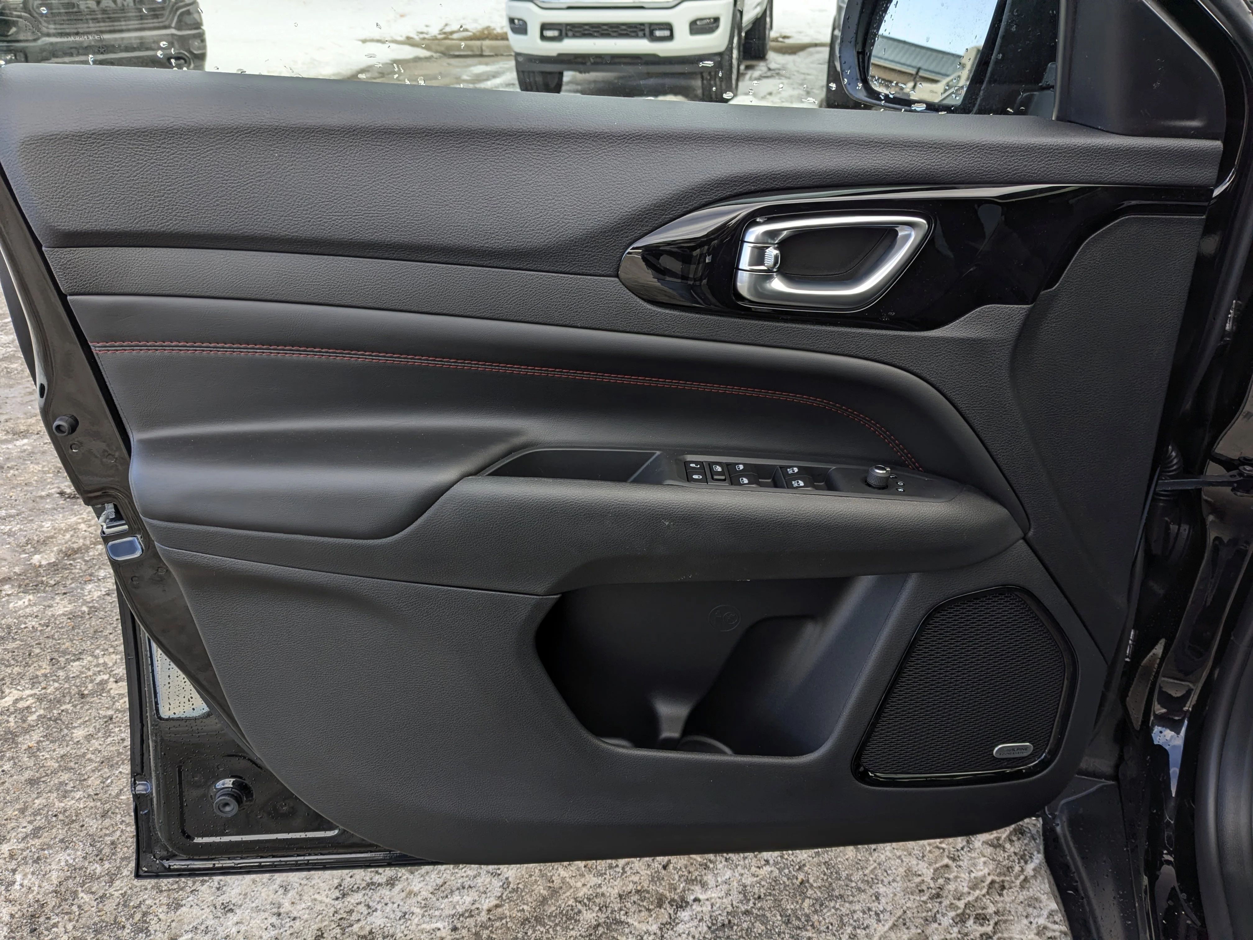 New 2026 Black Jeep Trailhawk - Sun Sound & Nav/Pano Roof/Active Driving Assist image 12