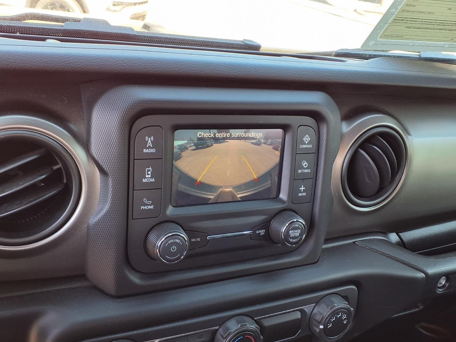 Used 2020 Granite Crystal Metallic Clearcoat Jeep Sport image 4