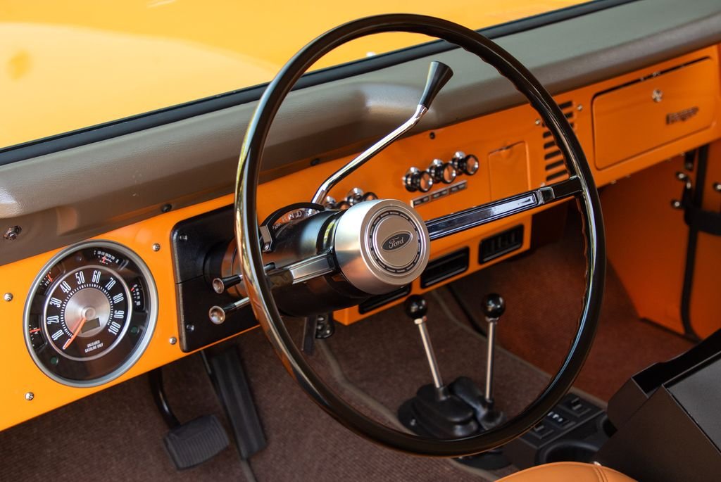 Used 1974 Orange Ford Ranger image 18