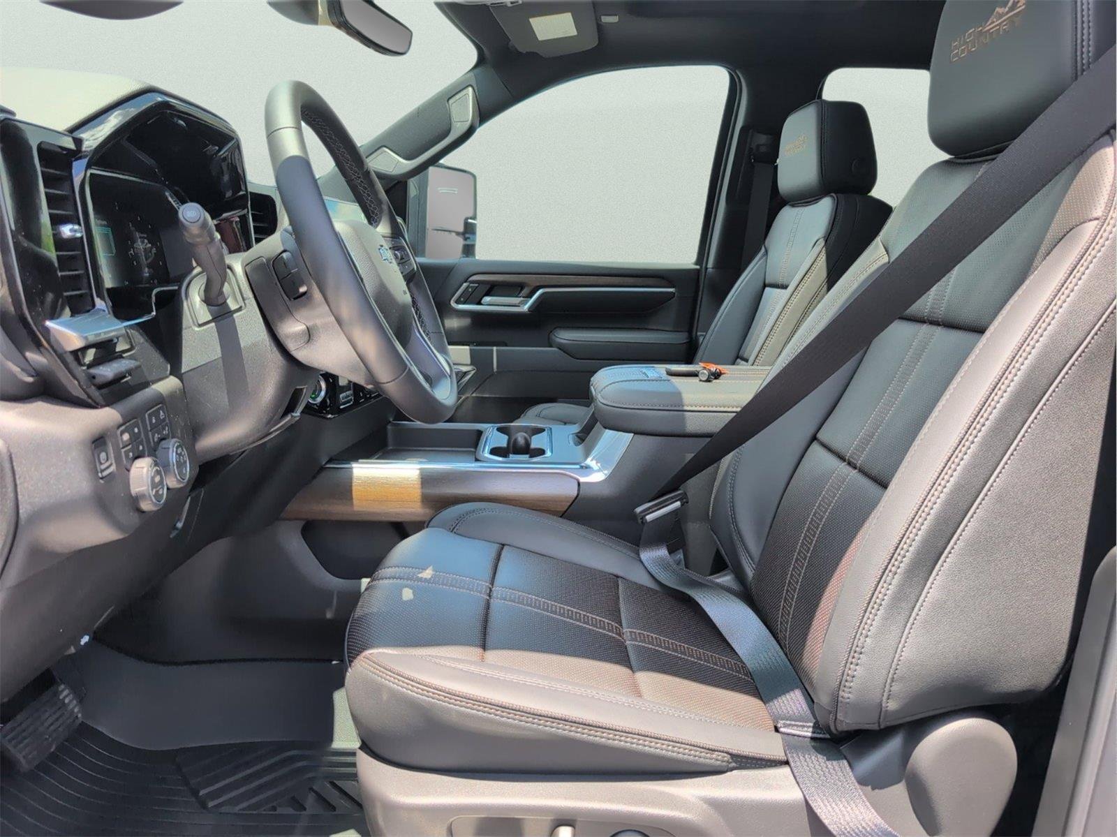 New 2026 Black Chevrolet High Country image 28
