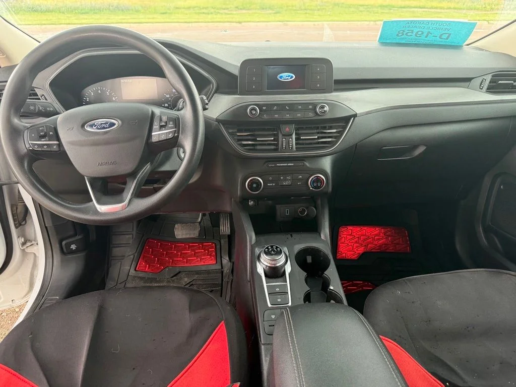 Used 2020 White Ford S image 6