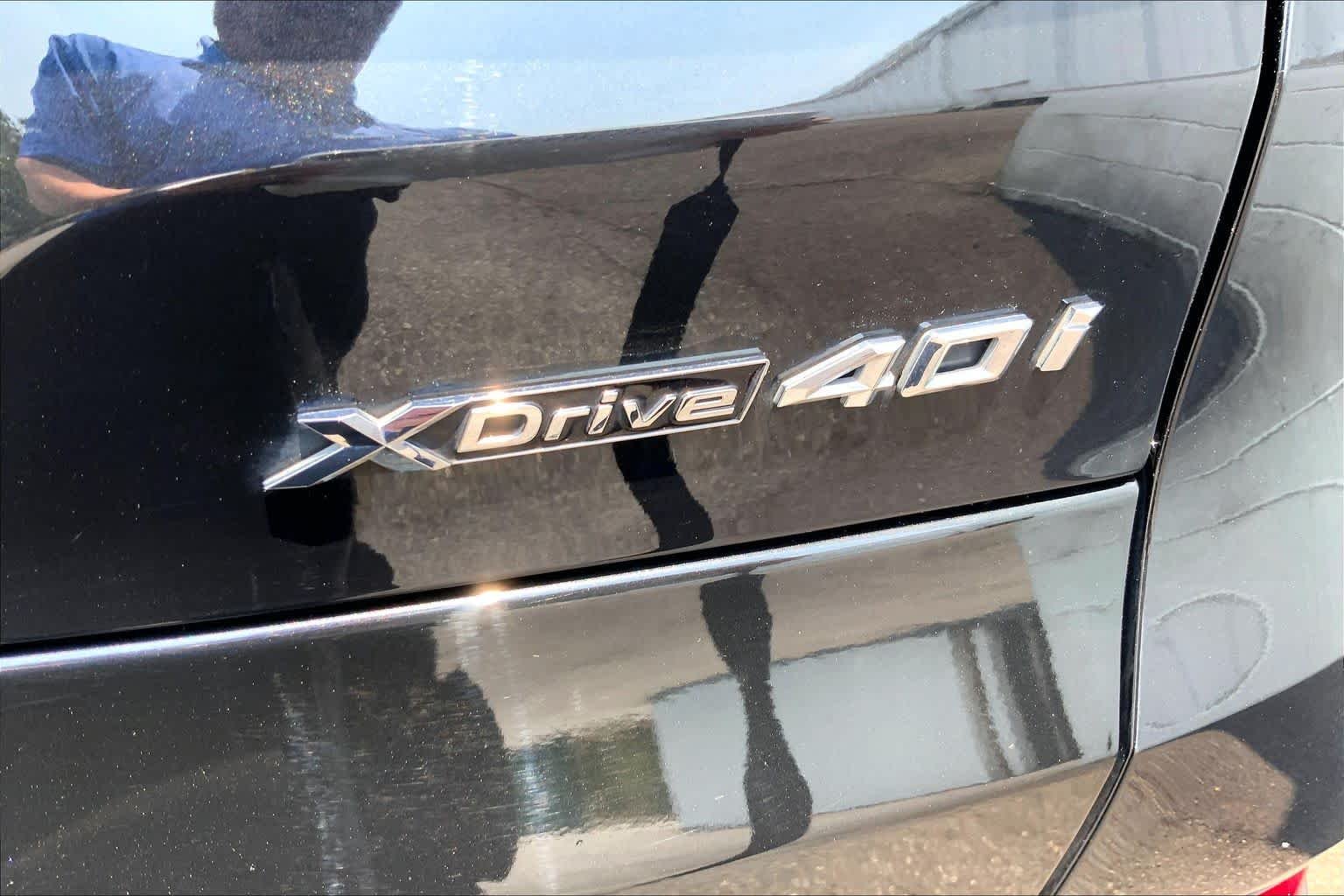 Certified Used 2024 Black Sapphire Metallic BMW xDrive40i image 32