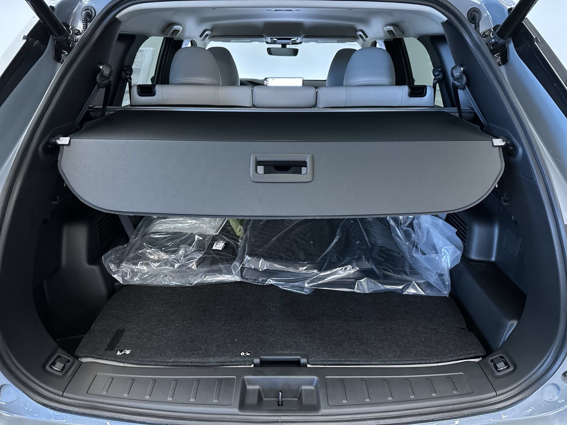 New 2026 Moonstone Gray Metallic Mitsubishi SE 1.5T S-AWC image 25