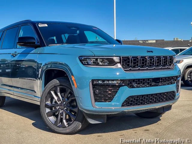 New 2026 Steel Blue Jeep Limited Reserve image 2