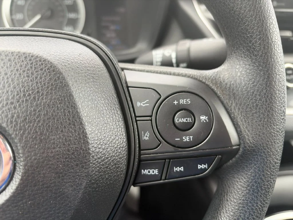 Used 2021 Silver Toyota LE image 28
