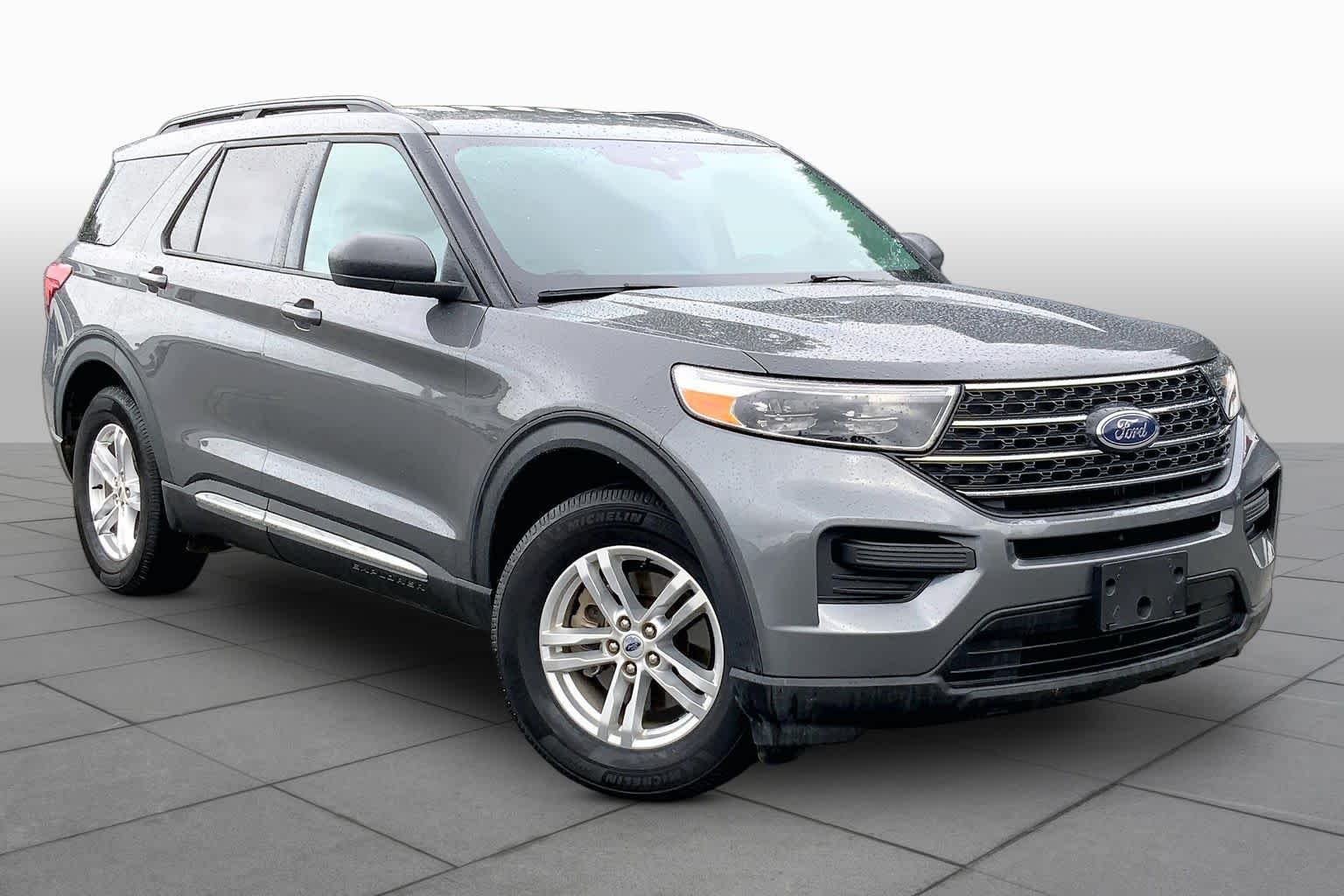 Used 2023 Carbonized Gray Metallic Ford XLT image 3