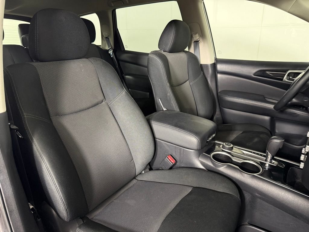 2019 Nissan Pathfinder SV - Photo 26