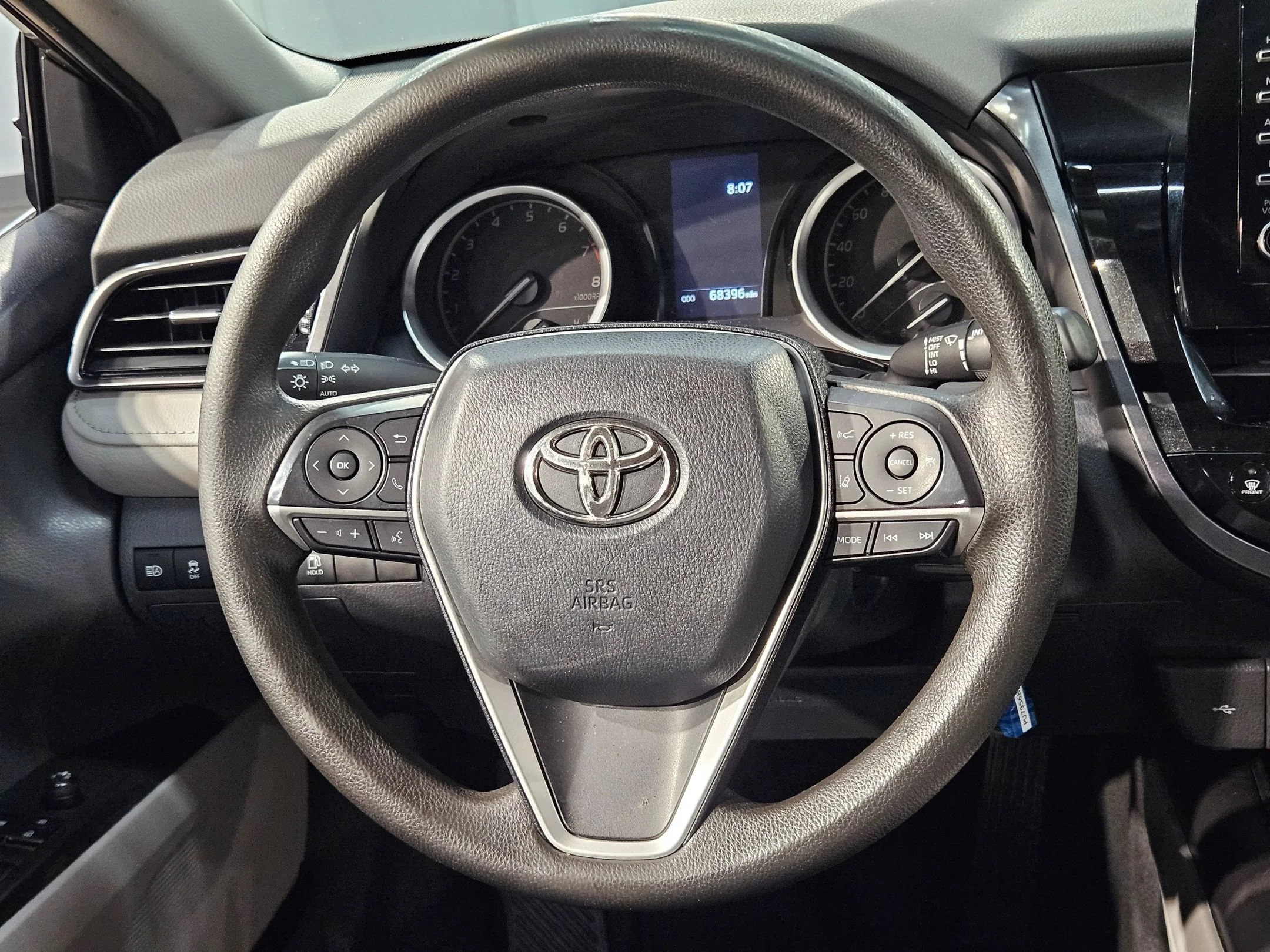 Used 2023 Predawn Gray Mica Toyota LE image 25