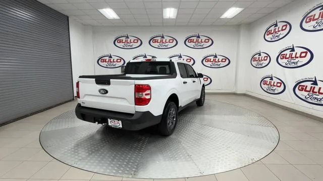 New 2026 Oxford White Ford XLT image 12