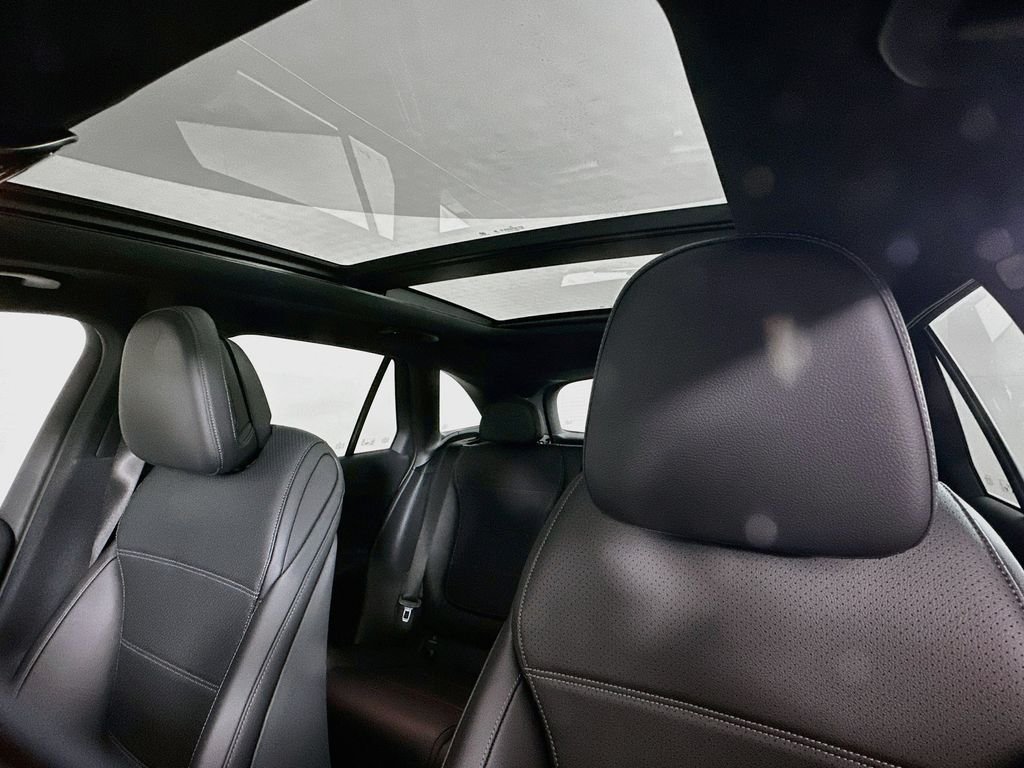 New 2027 Cirrus Silver Metallic Mercedes-Benz GLC 300 image 22