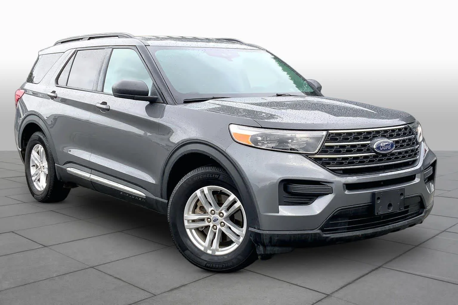Used 2023 Carbonized Gray Metallic Ford XLT image 3