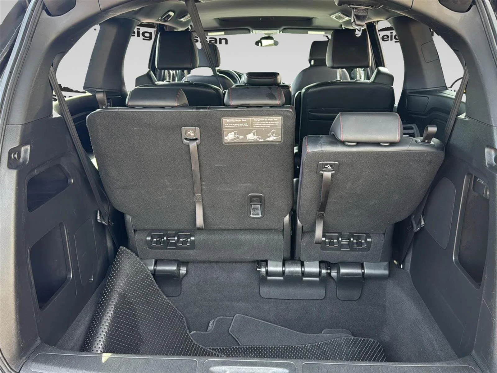 2024 Honda Odyssey SPORT - Photo 20