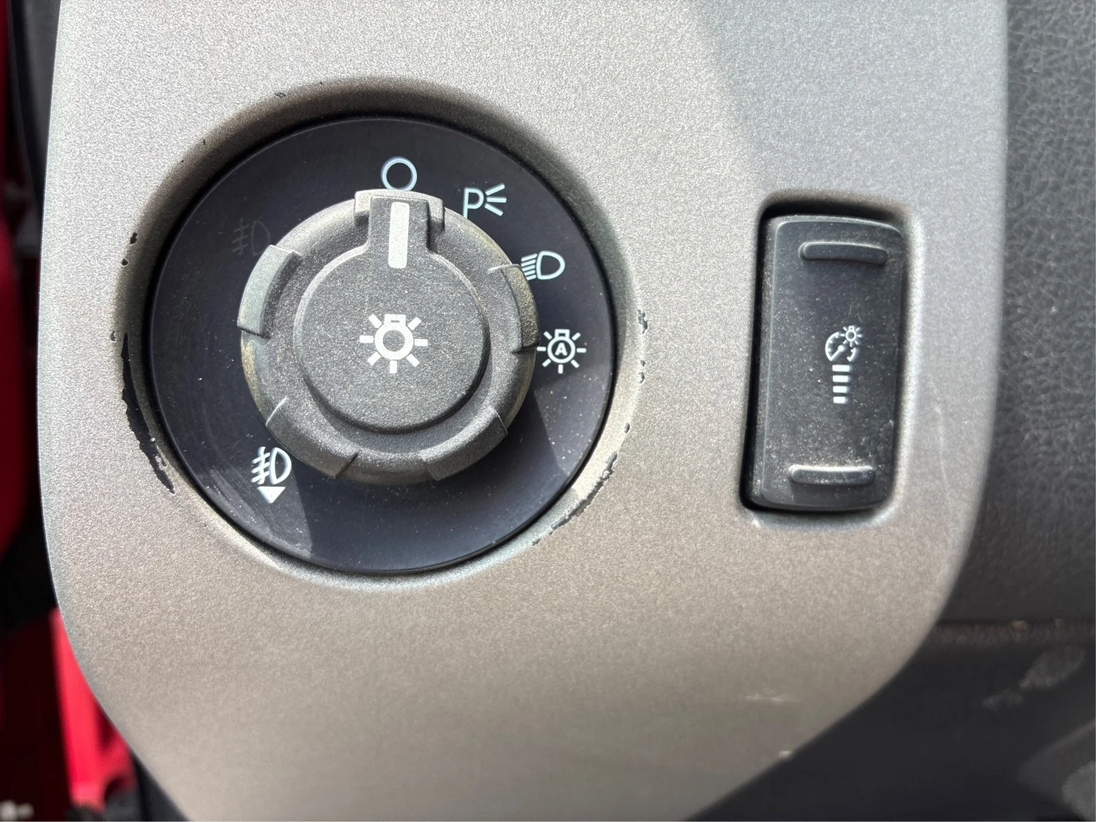 Used 2015 Red Ford Lariat image 14