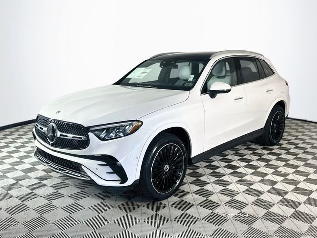 New 2027 Polar White Mercedes-Benz GLC 350e image 3