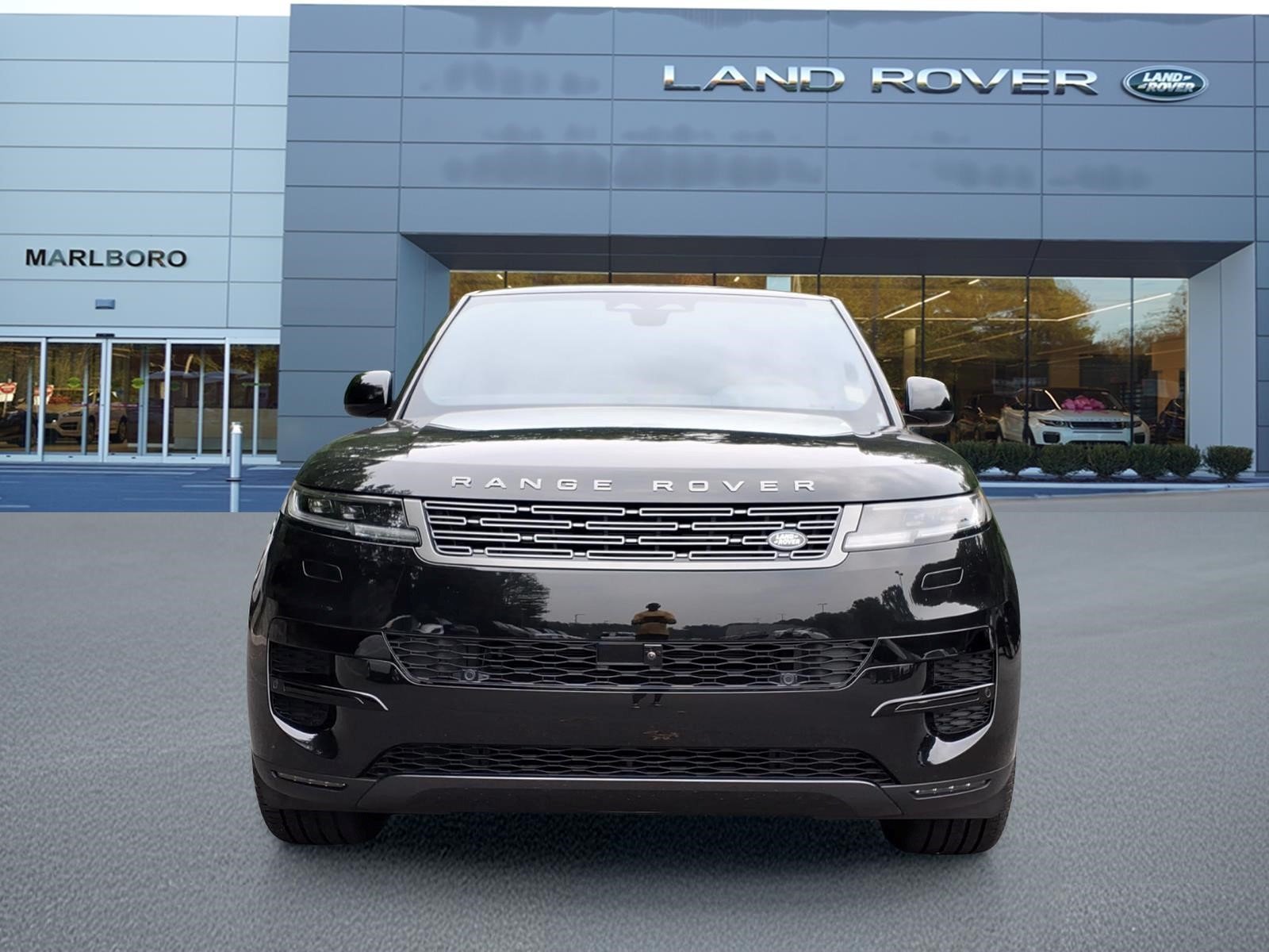 New 2026 Santorini Black LAND ROVER SE image 8