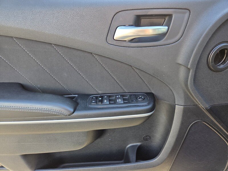 Used 2023 Black Dodge SXT image 20