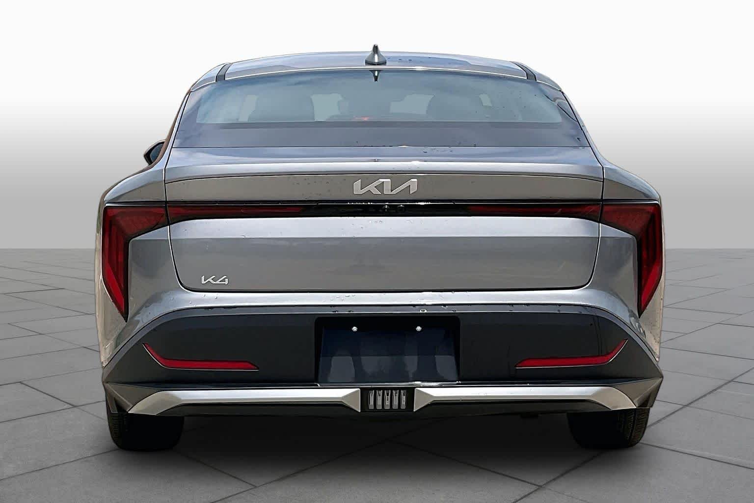 Used 2025 Steel Gray Kia LXS image 4