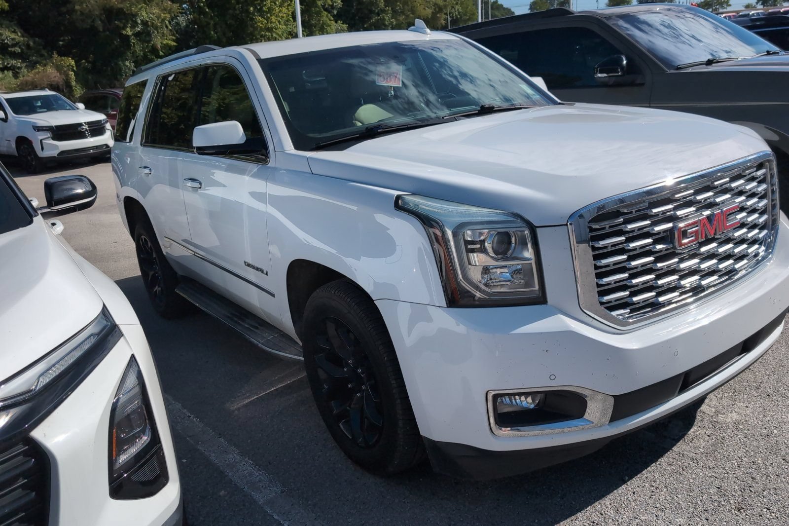 Used 2019 SUMMIT WHITE GMC Denali image 3