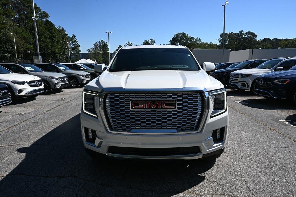 Used 2021 White Frost Tricoat GMC Denali image 27