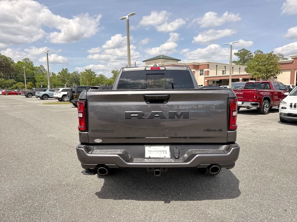 New 2026 Granite Crystal Metallic Clear-Coat Exterior Paint RAM Big Horn/Lone Star image 4