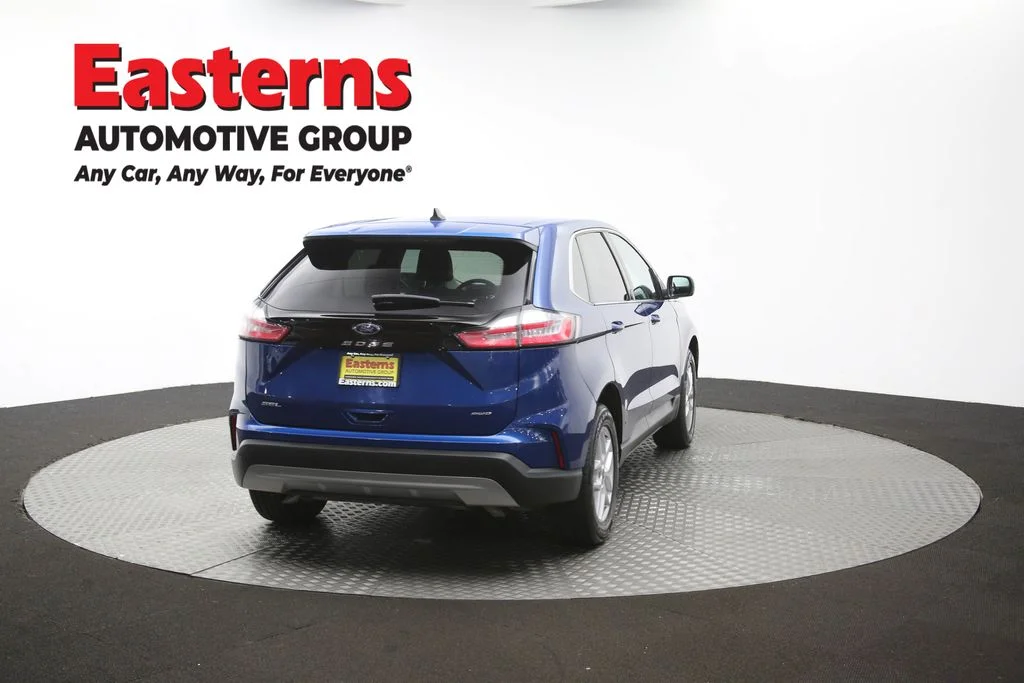 Used 2023 Blue Ford SEL image 41