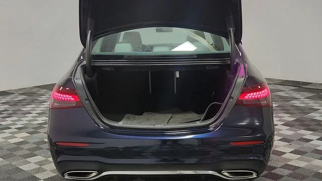 2022 Mercedes-Benz E-Class E350 - Photo 20