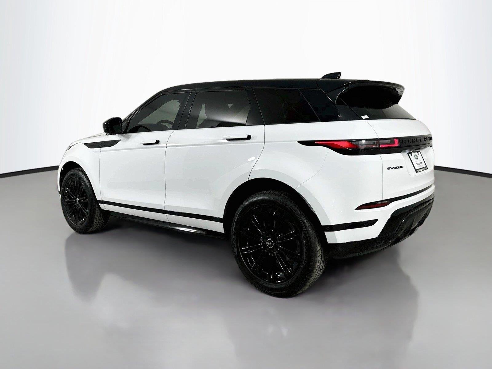 Certified Used 2026 Fuji White Land Rover Dynamic SE image 7