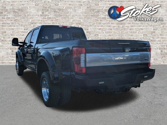 Used 2019 Black Ford Platinum image 5