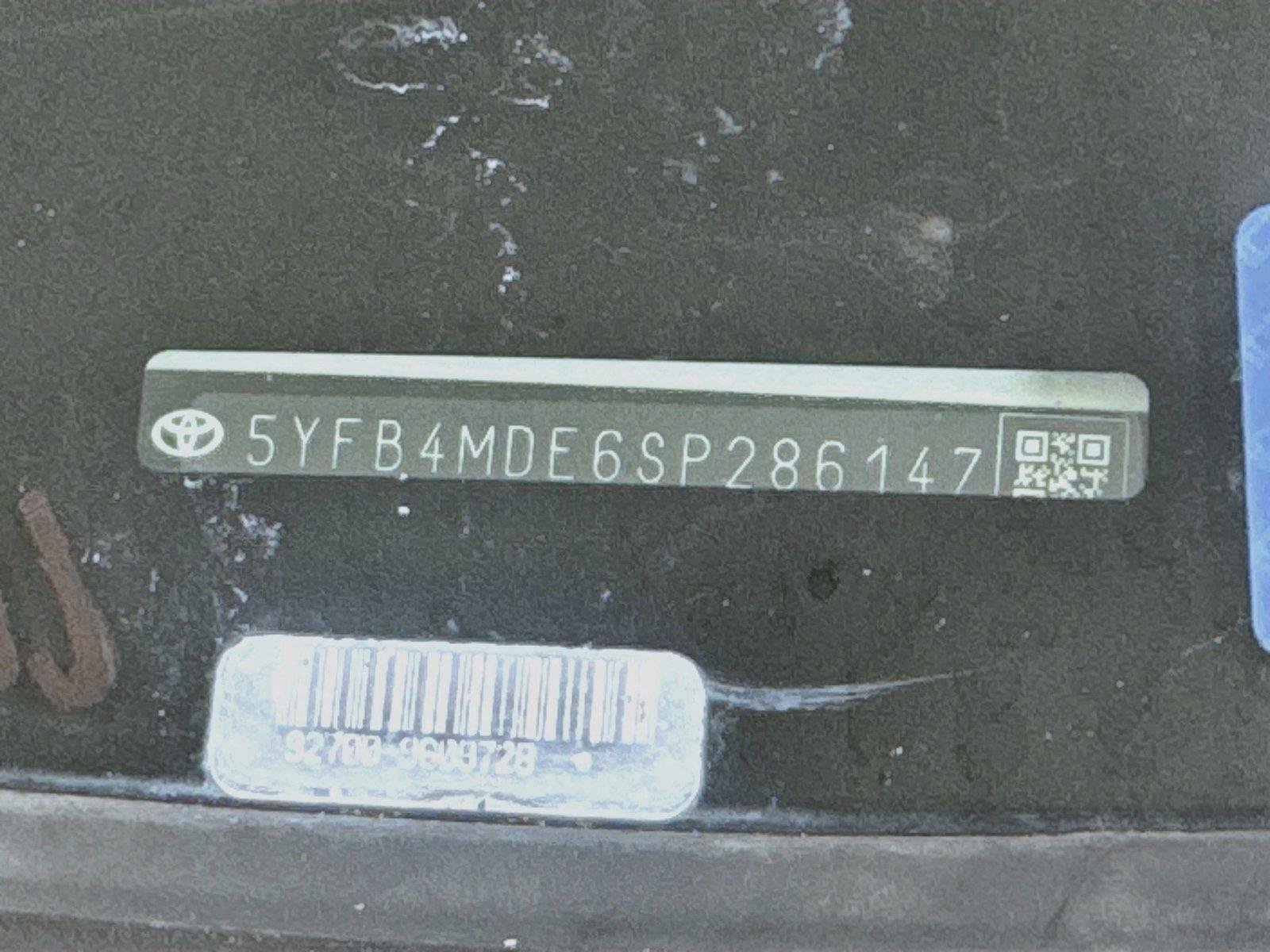 Used 2025 Wind Chill Pearl Toyota LE image 30