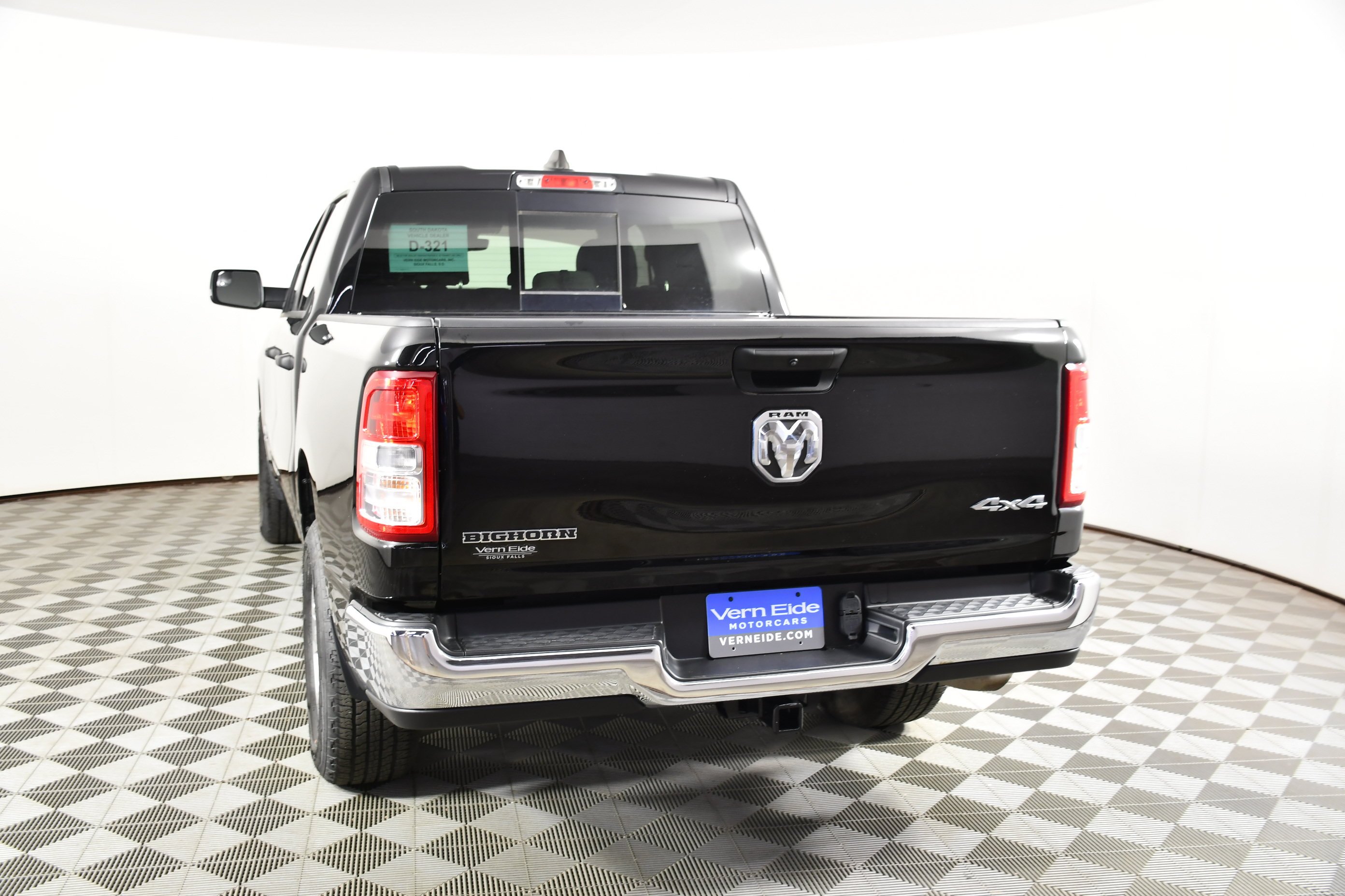 Used 2023 Diamond Black Crystal Pearlcoat Ram Big Horn image 7